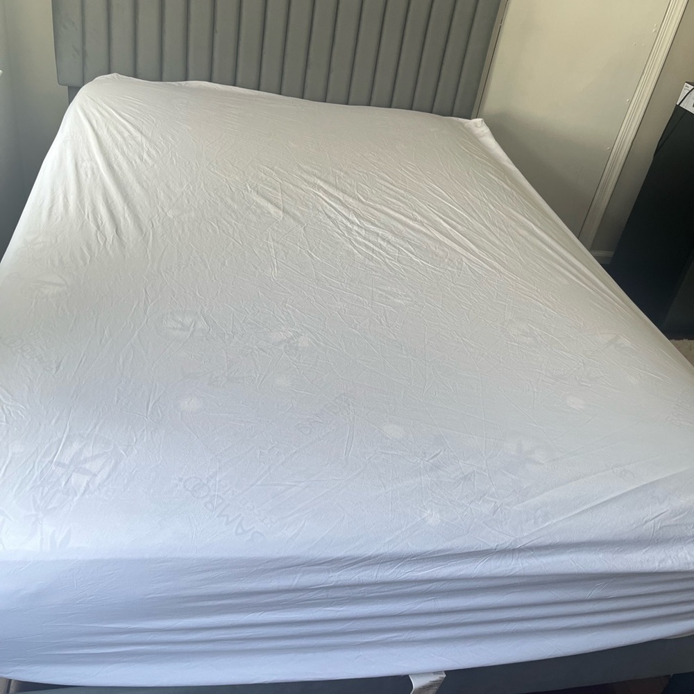Restoration Hardware Full size Deep fitted Sheet Firm Price